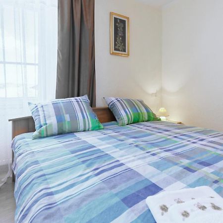 Apartments Viola By Rent Istria Momjan ภายนอก รูปภาพ