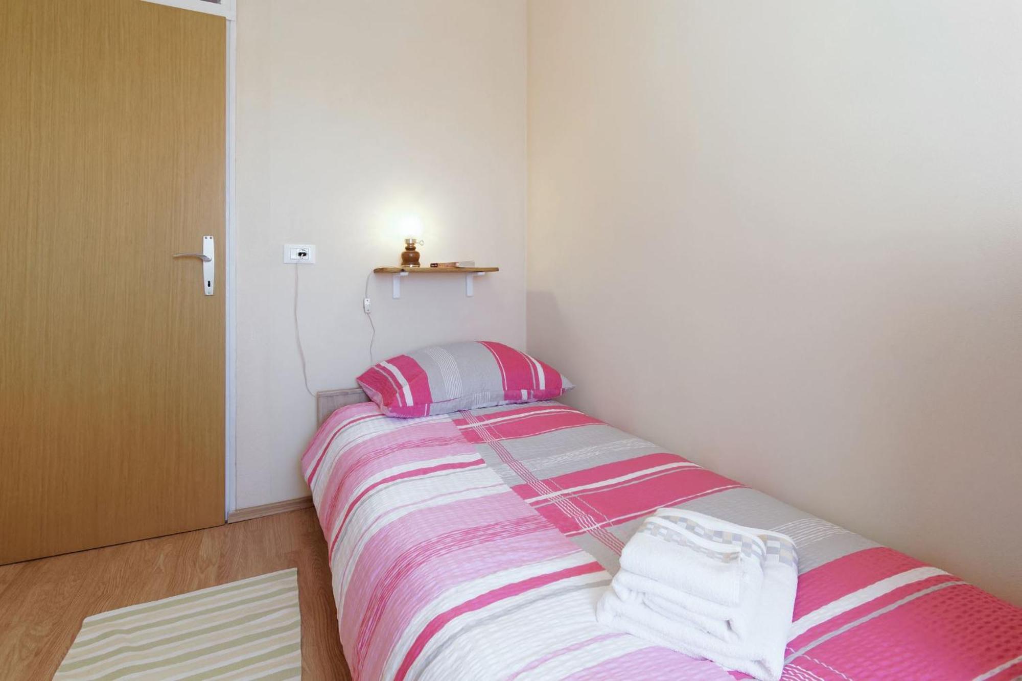 Apartments Viola By Rent Istria Momjan ภายนอก รูปภาพ
