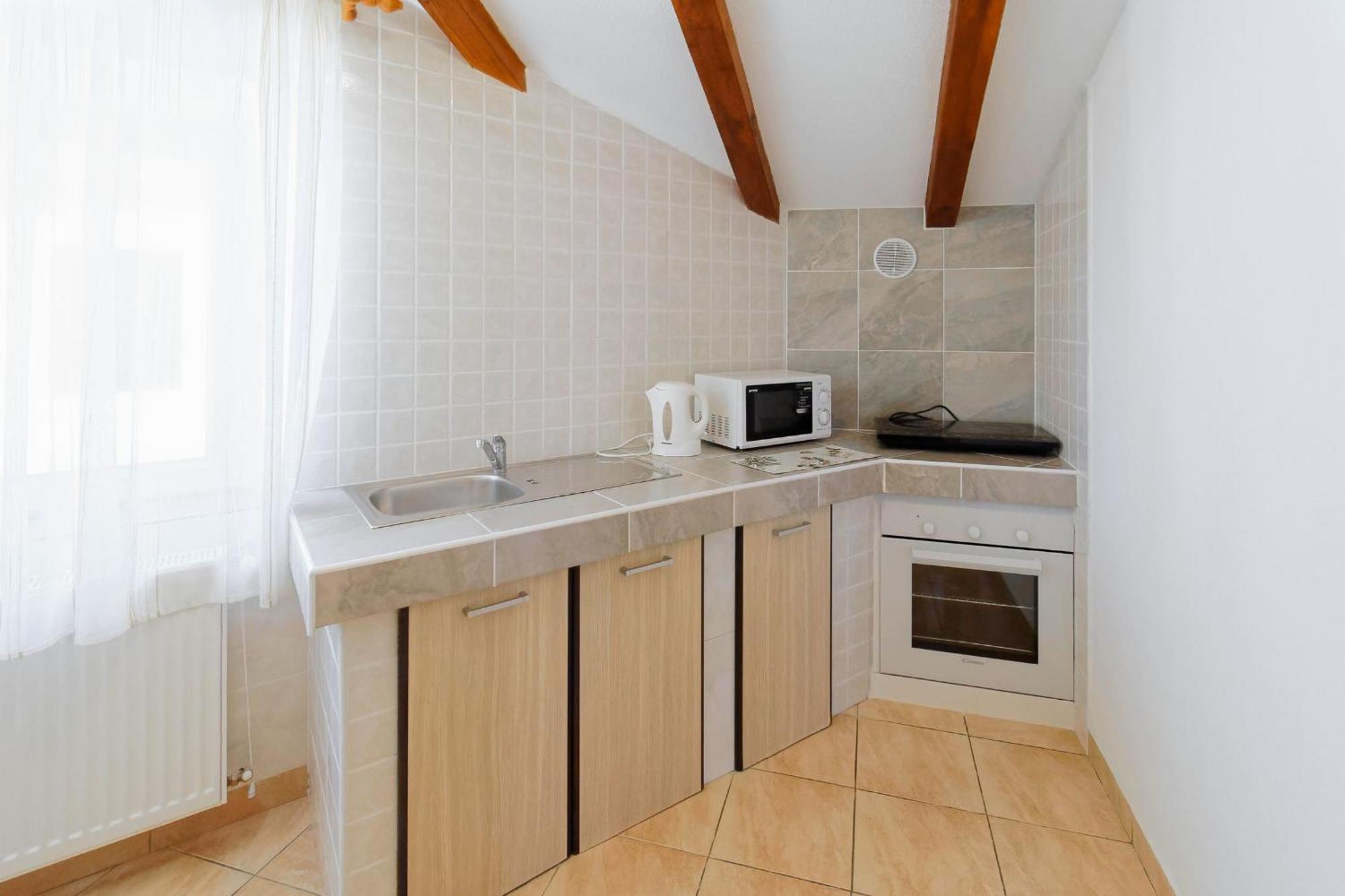 Apartments Viola By Rent Istria Momjan ภายนอก รูปภาพ