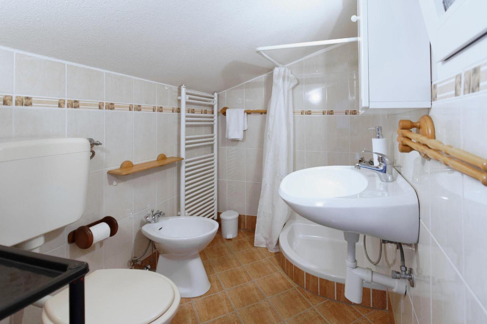 Apartments Viola By Rent Istria Momjan ภายนอก รูปภาพ